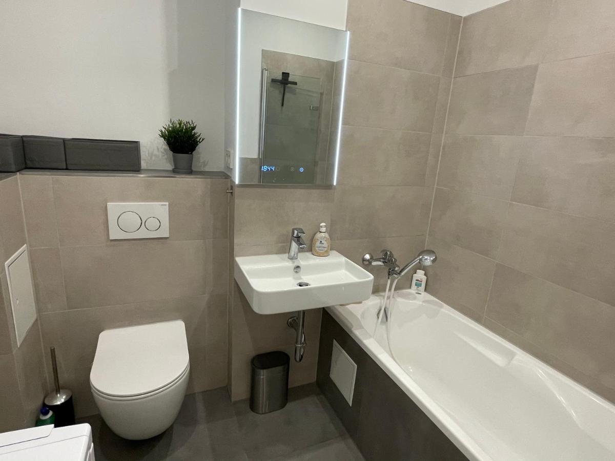 Zentrumsnahe Leipzig-Apartments, Nahe Ufz Und Bmw Inkl Parkplatz Und Fahrraeder Exterior foto